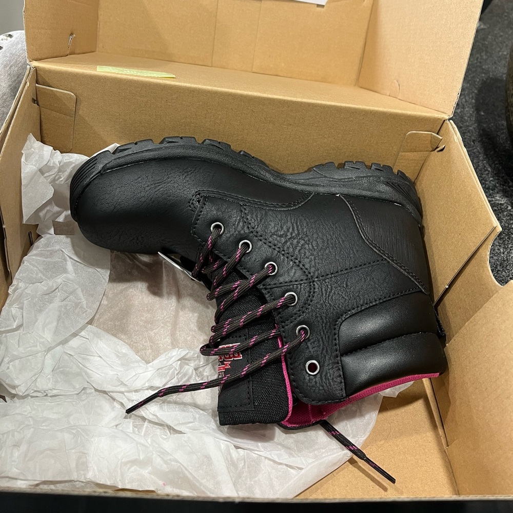 Brahma steel toe work boots new with tags